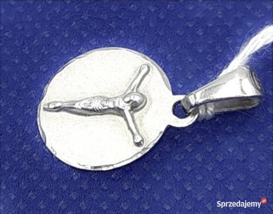 Krzyżyk srebrny Pan Jezus zawieszka satynowany wielkopolskie Poznań