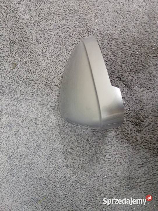 Osłona lusterka audi a4 b9 lift LZ7G Niechanowo