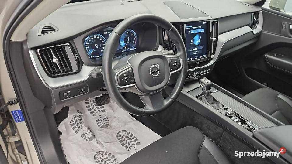 Volvo XC 60 D4 Momentum Pro Z Polskiego Salonu wielofunkcyjna kierownica mazowieckie Warszawa