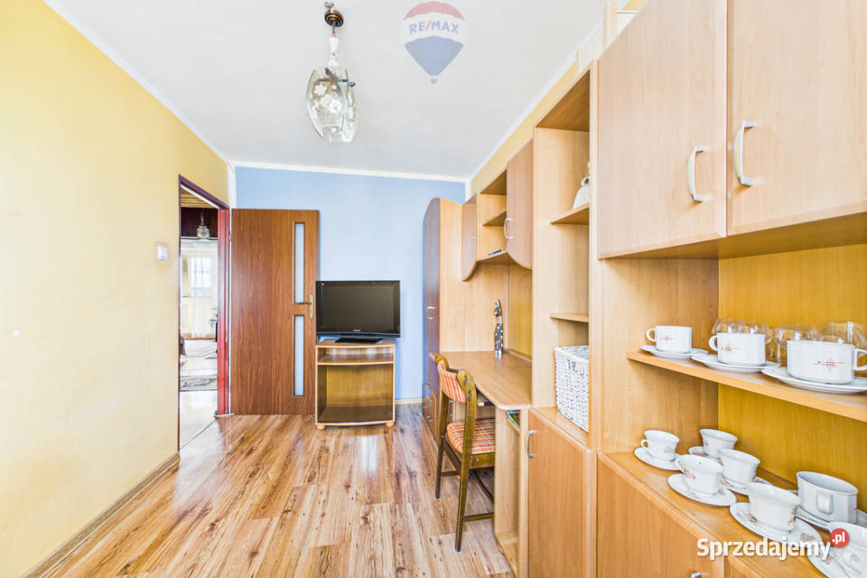 Na sprzedaż 3pokojowe mieszkanie do remontu Rok budowy 1989 Sprzedaż Brzeg Dolny