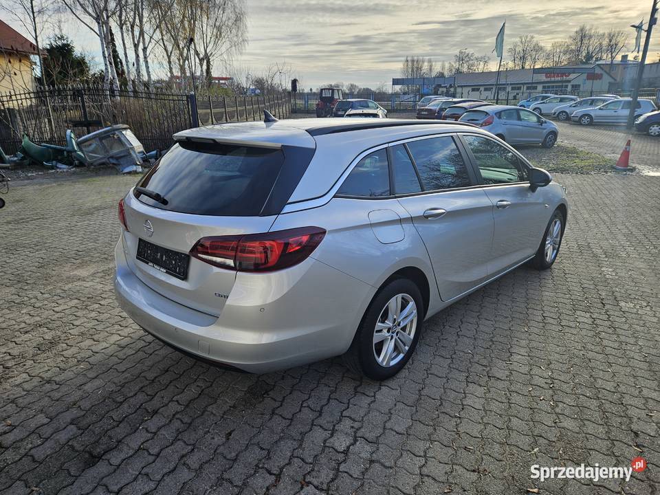 Opel Astra V 16 CDTI Dynamic 2018 137 000 1 598 światła LED Mogilno