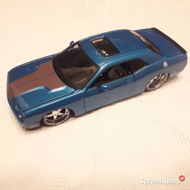 Dodge Challenger SRT Hemi Maisto model 124 łódzkie Piotrków Trybunalski