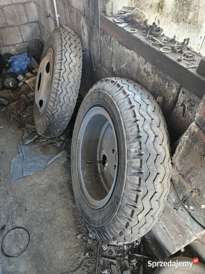 Oponykoła do przyczepy rolniczej 720 R20 Wilczyce