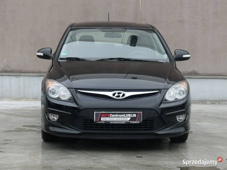 Hyundai i30 14 Ben110KlimatronikPół skóryGrzane światła przeciwmgielne i30 Lublin