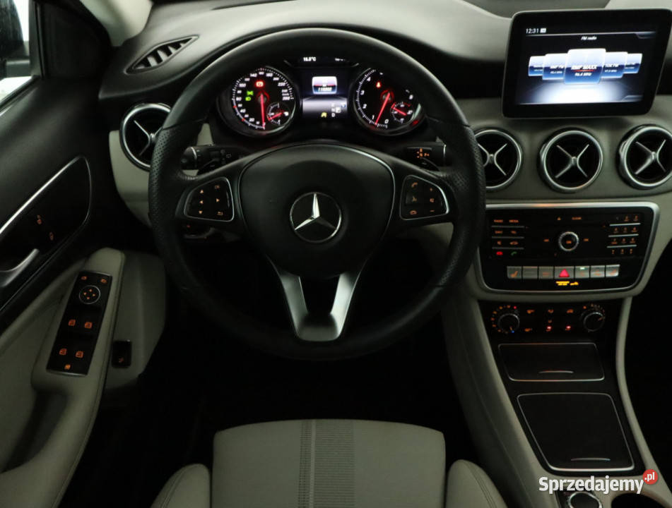 Mercedes GLA GLA 200 nieuszkodzony Piaseczno