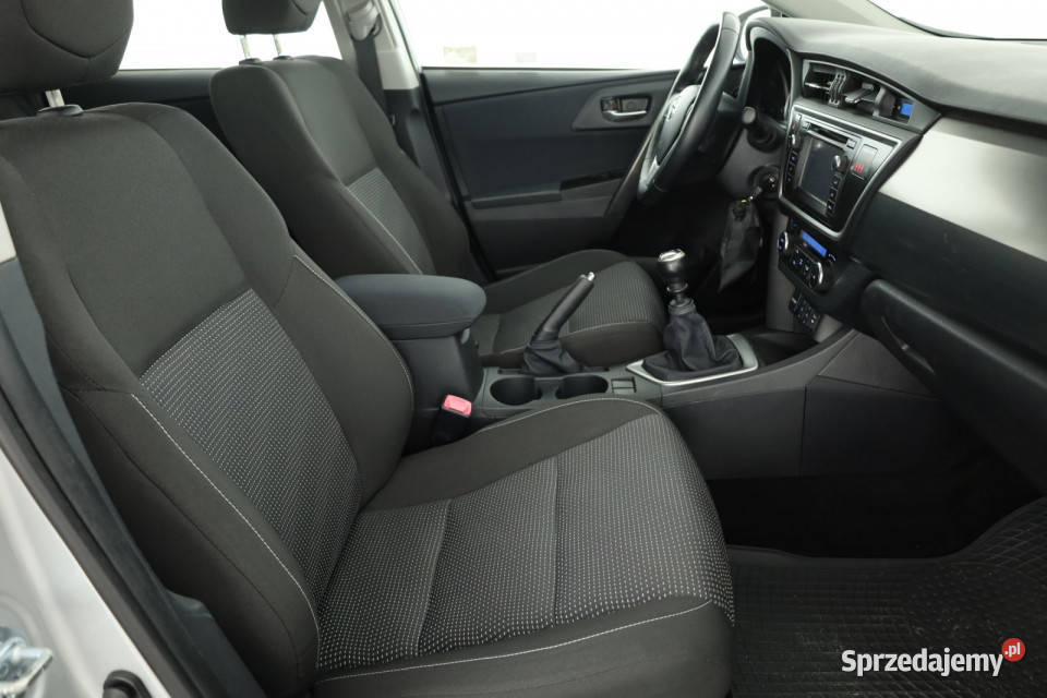 Toyota Auris 16 Valvematic mazowieckie Piaseczno