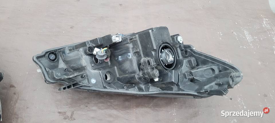 TOYOTA YARIS III 17 LIFT LAMPA LEWA REFLEKTOR Oświetlenie Ruda Śląska