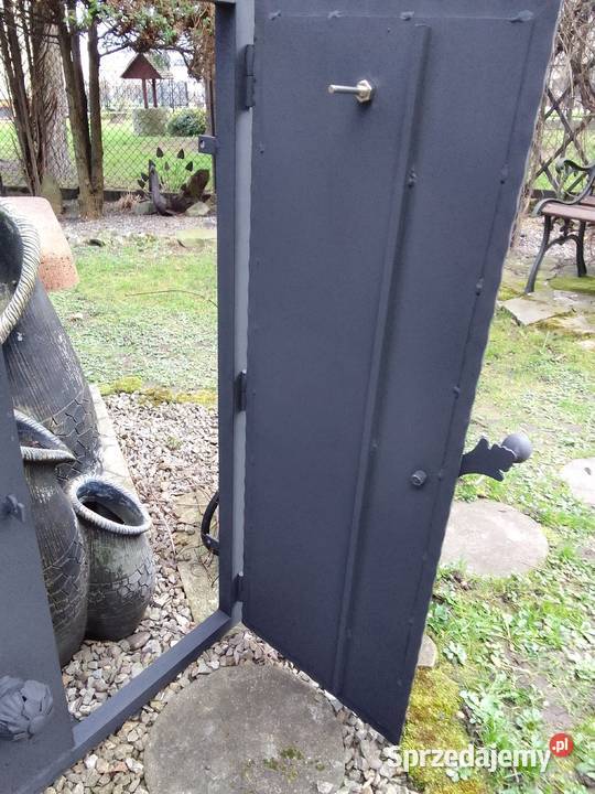 Komplet drzwiczek do wędzarni ogrodowej Góra sprzedam