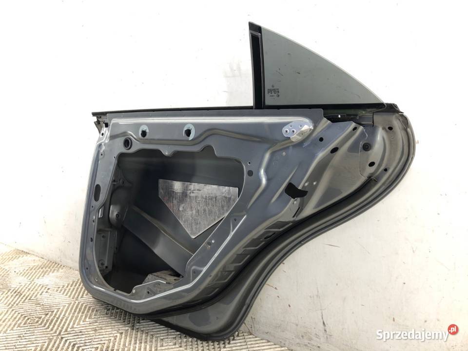 DRZWI PRAWY TYŁ MERCEDES C218 Hatchback 1117