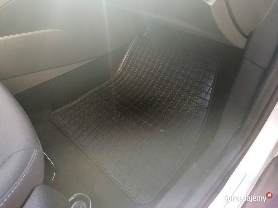 Ford Focus MkIII Dywaniki Gumowe FROGUM 0308 Na Zduńska Wola