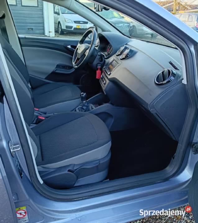 SEAT IBIZA