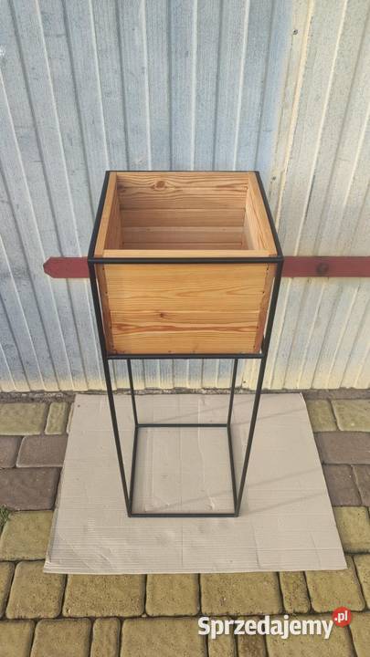 Kwietnik stojący loft łódzkie Podkałek