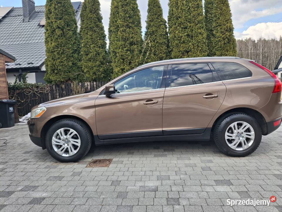 Volvo XC 60 t6 summum mały przebieg 4x4 podkarpackie Stale