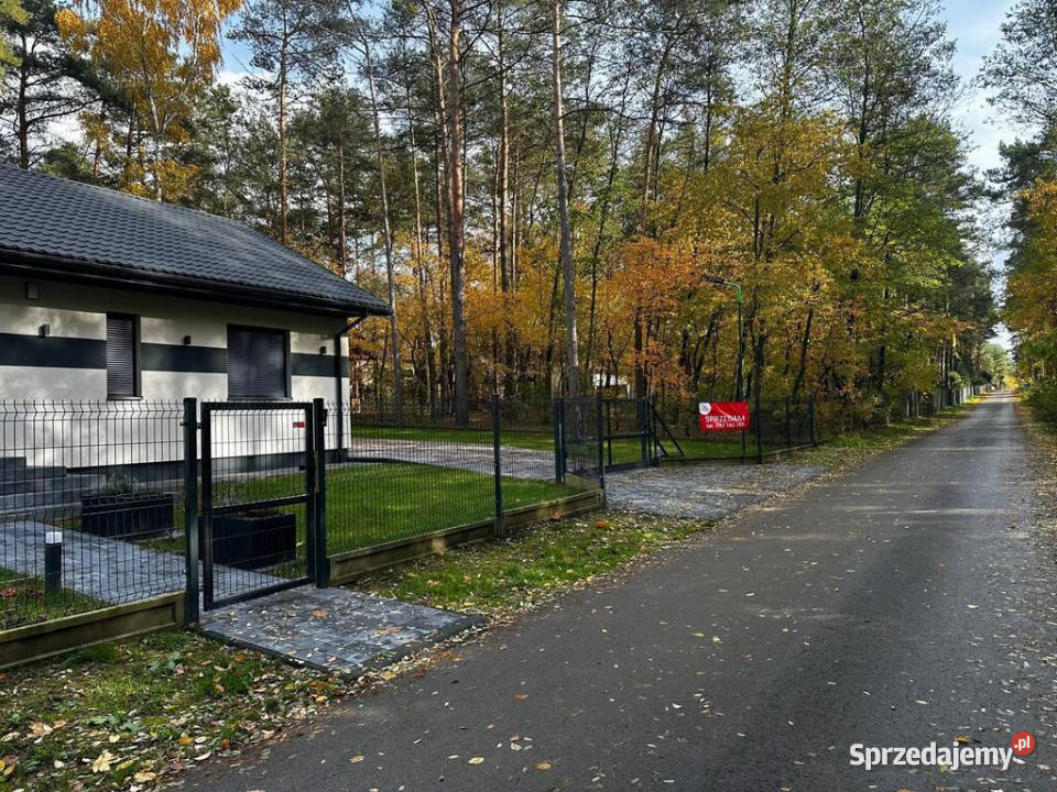 Dom pod lasem rodziny Włodzimierzów Rok budowy 2024 sprzedam
