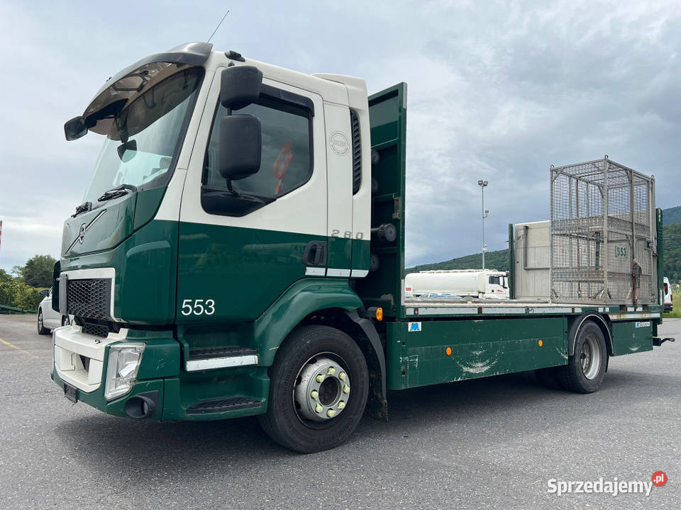 Ciezarowy podloga skrzynia z winda Adr Volvo Fl Warszawa