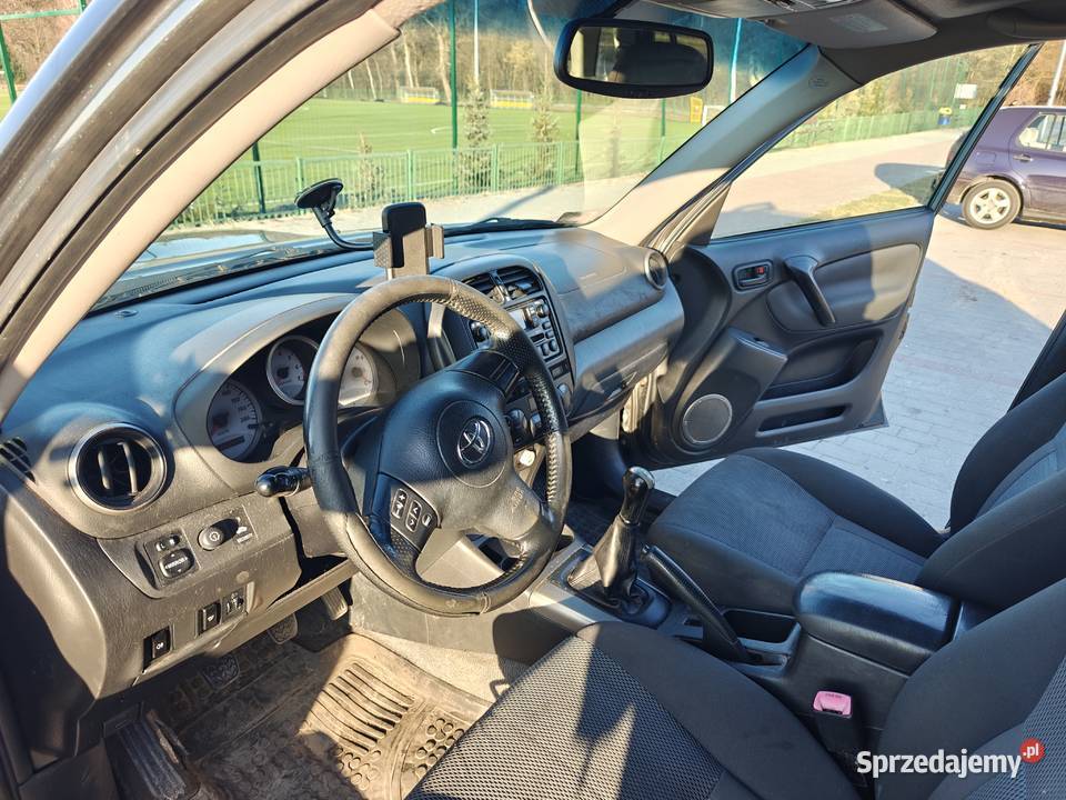 Sprzedam Toyotę RAV IV drugiej generacji