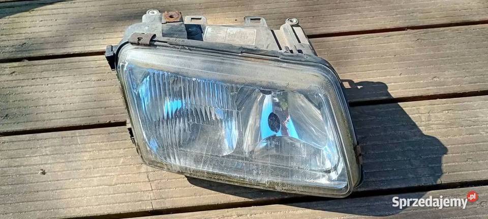 Lampa prawa przód Audi A3 8L TYC 9600