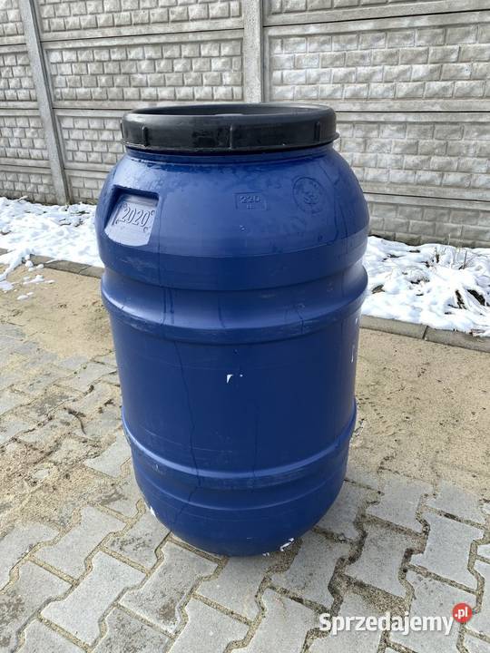 Beczka beczki 220 litrow l wode kapuste zacier