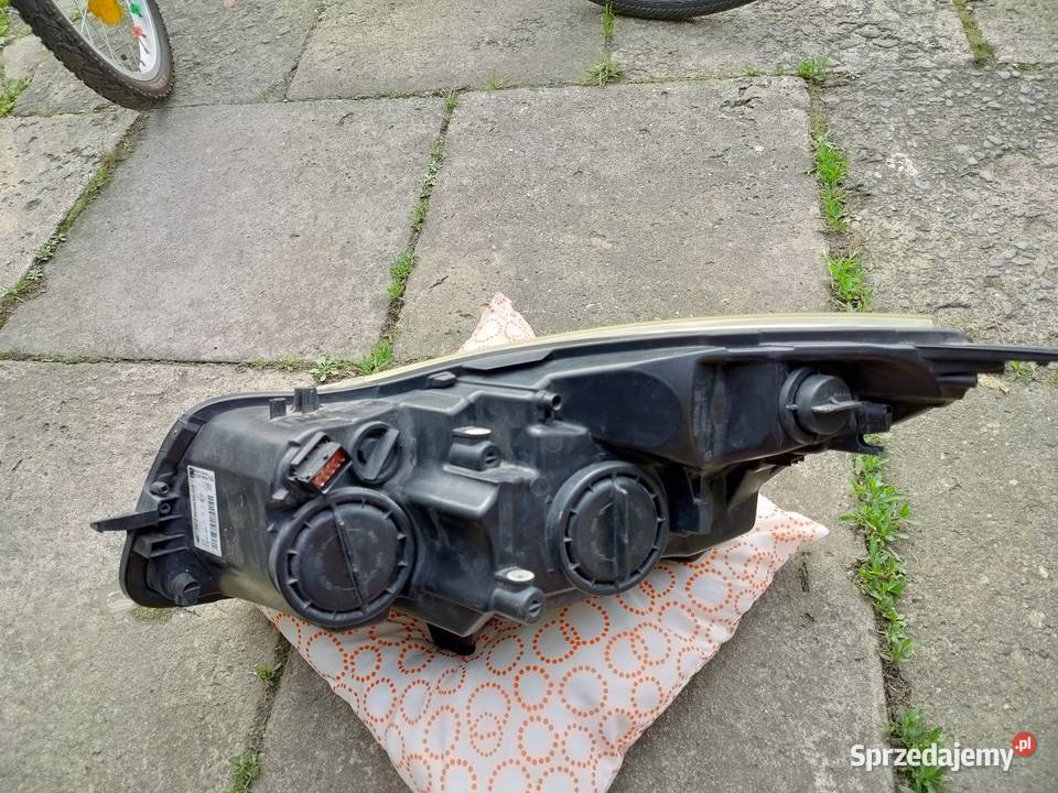 Lampa Opel Insignia prawa Europa prawe Staszów
