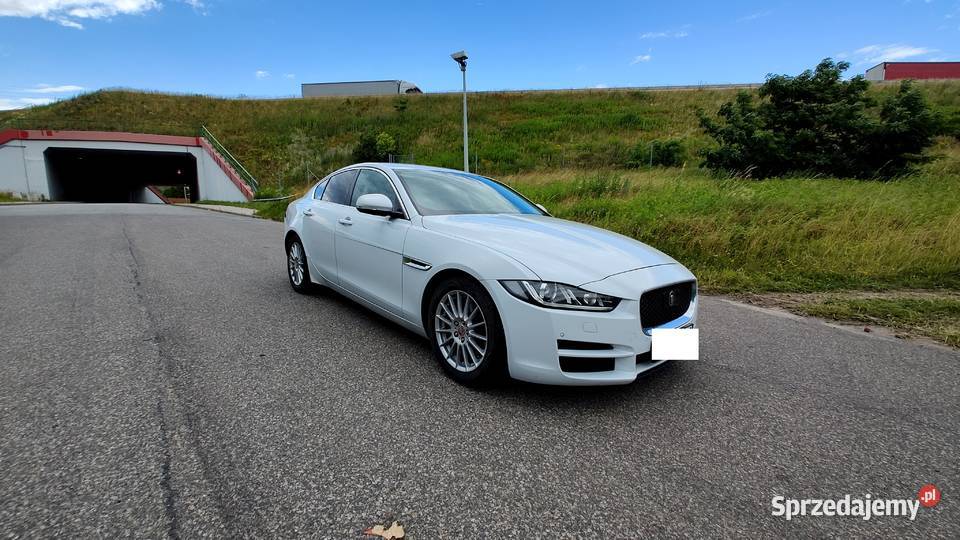 Jaguar XE 2014 Sedan 20 TD Navi Skóra Bi Ksenon Bytom