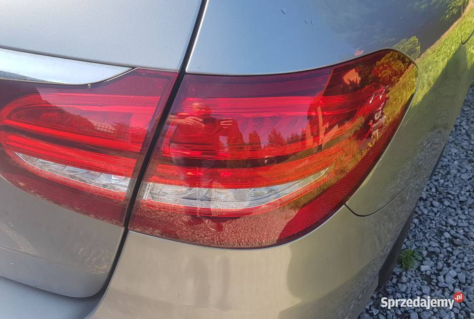 LAMPA TYŁ LED KOMBI MERCEDES CKLASA W205 AMG Radom