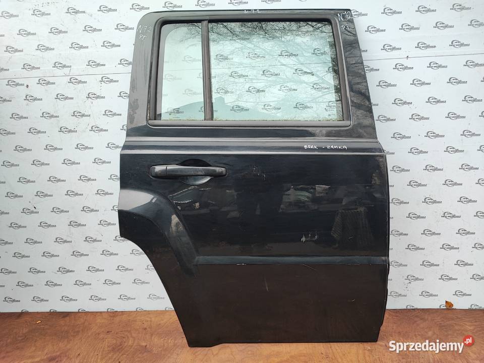 JEEP PATRIOT 10r drzwi prawe tył osobowe świętokrzyskie Kielce