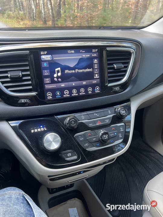 Chrysler Pacifica 2018 ładny automat monitory w Majków sprzedam