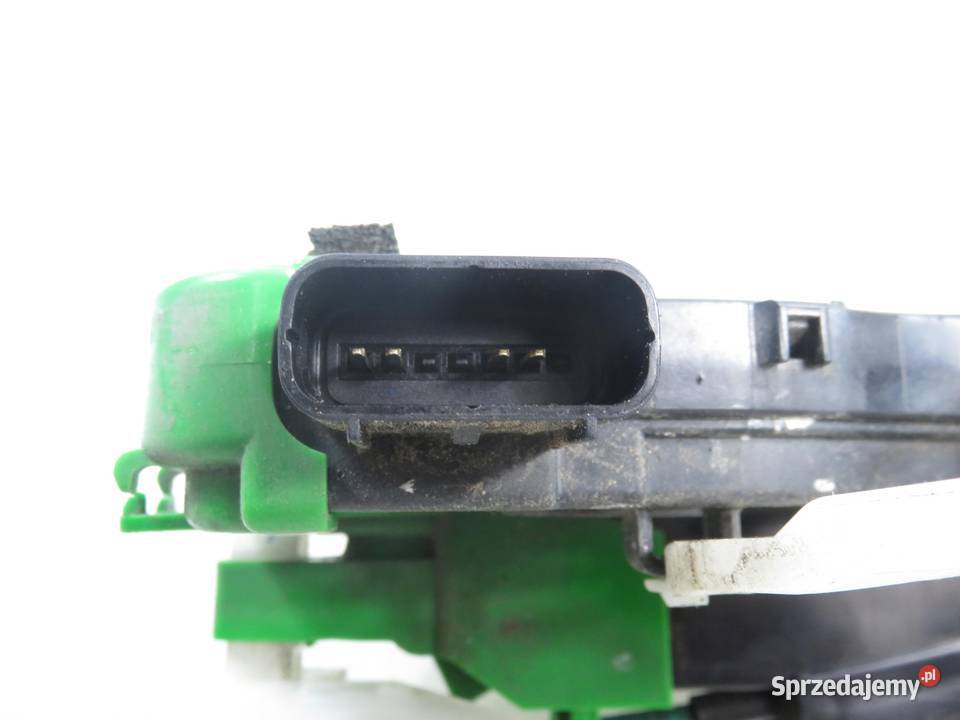 ZAMEK PRAWY TYLNY HYUNDAI i40 814203Z000