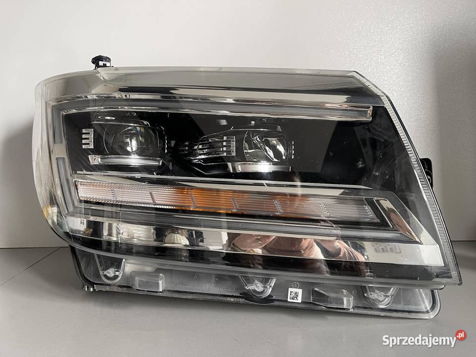 VW CRAFTER MAN TGE PRAWA LAMPA FULL LED osobowe Ostroróg