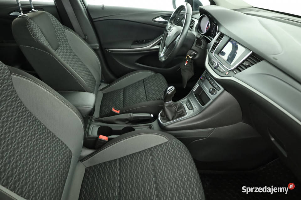Opel Astra 15 CDTI wielofunkcyjna kierownica Katowice