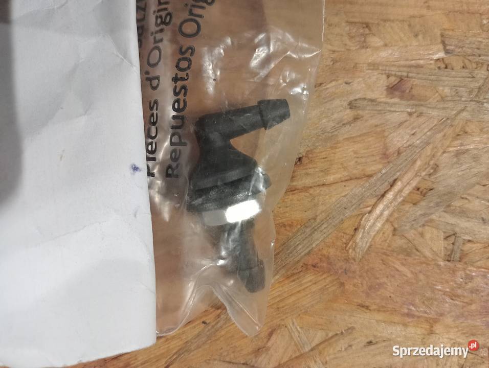 dysza spryskiwacza DeutzFahr Same Agrotron Koszanowo