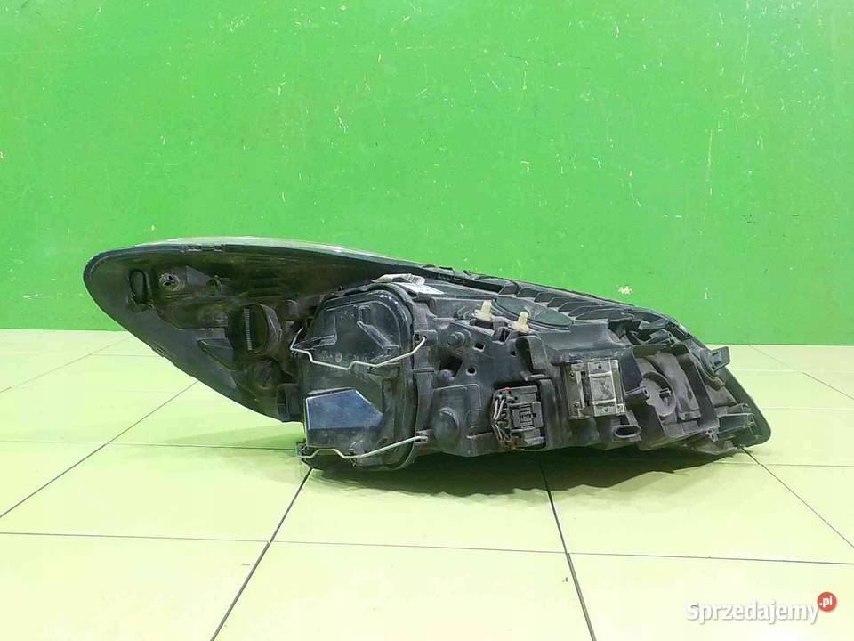 VOLVO C30 20 D 12r lampa lewa przod 31299821 mazowieckie Suków