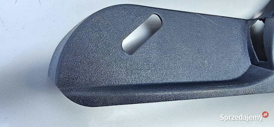 Osłona fotela niebieska mercedes w210 2109180230 Zbąszyń
