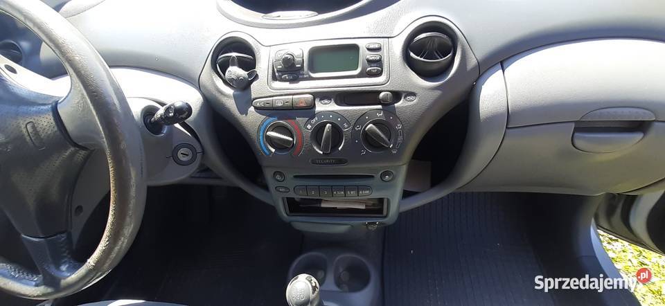 TOYATA YARIS I SOL Toyota świętokrzyskie Leszczków sprzedam