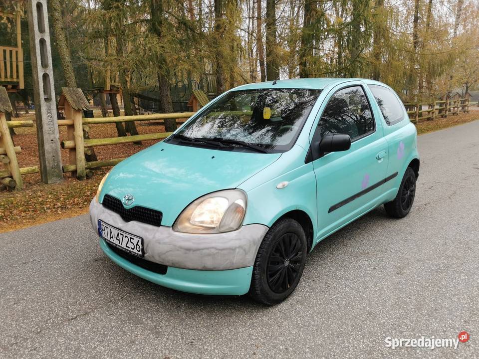 Toyota Yaris 10 benzyna niski przebieg Yaris Mielec