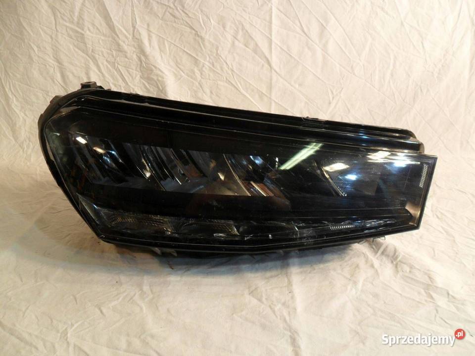 Reflektor Przód strona prawa Skoda Fabia Mk4 6VA sprzedam