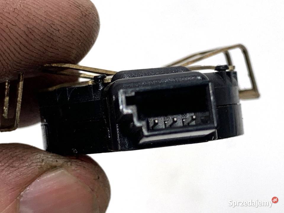 CZUJNIK DESZCZU OPEL ASTRA K 39120597 osobowe sprzedam