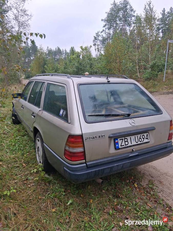 Mercedes 124 25 d 1979r Sierakowice