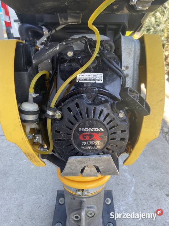 Skoczek BOMAG BT 65