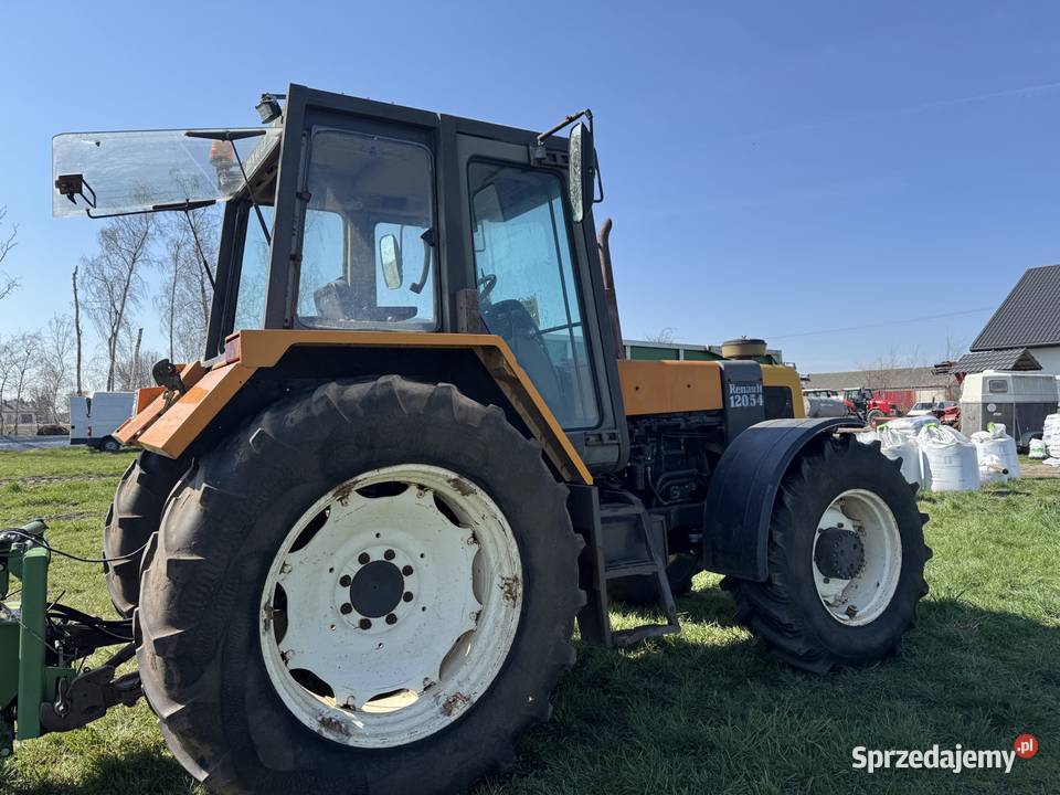 Renault 12054 cała w oryginale Bielawy sprzedam