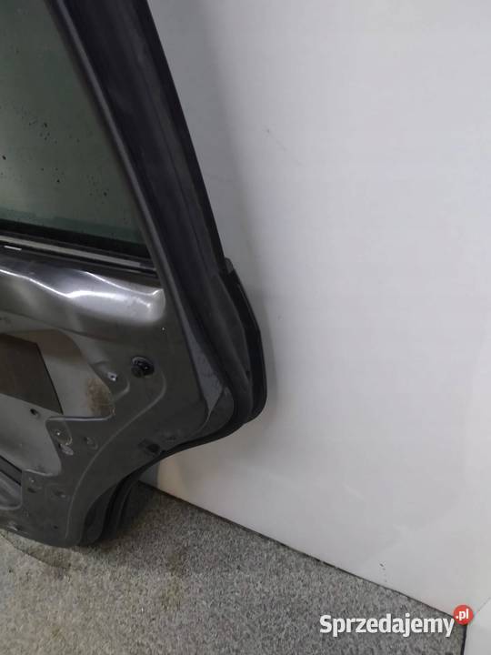 DRZWI PRAWE TYŁ 12R LZ7L VW Volkswagen Touran II Drzwi