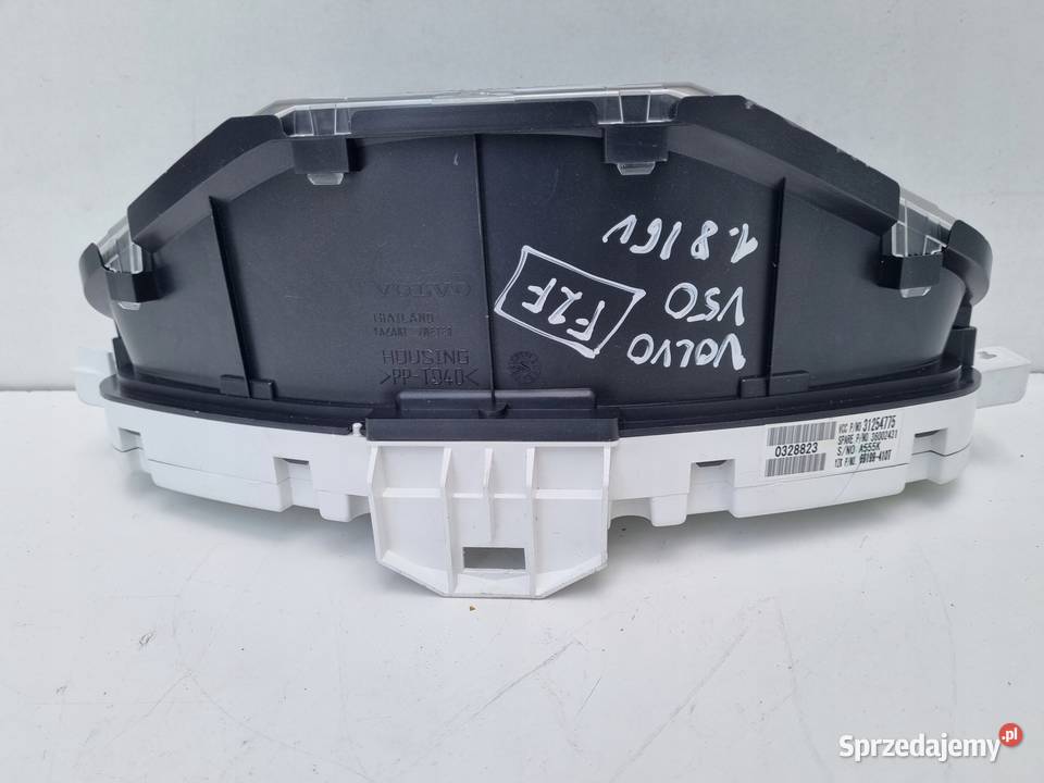 Volvo V50 18 16v LICZNIK ZEGARY europa 31254775