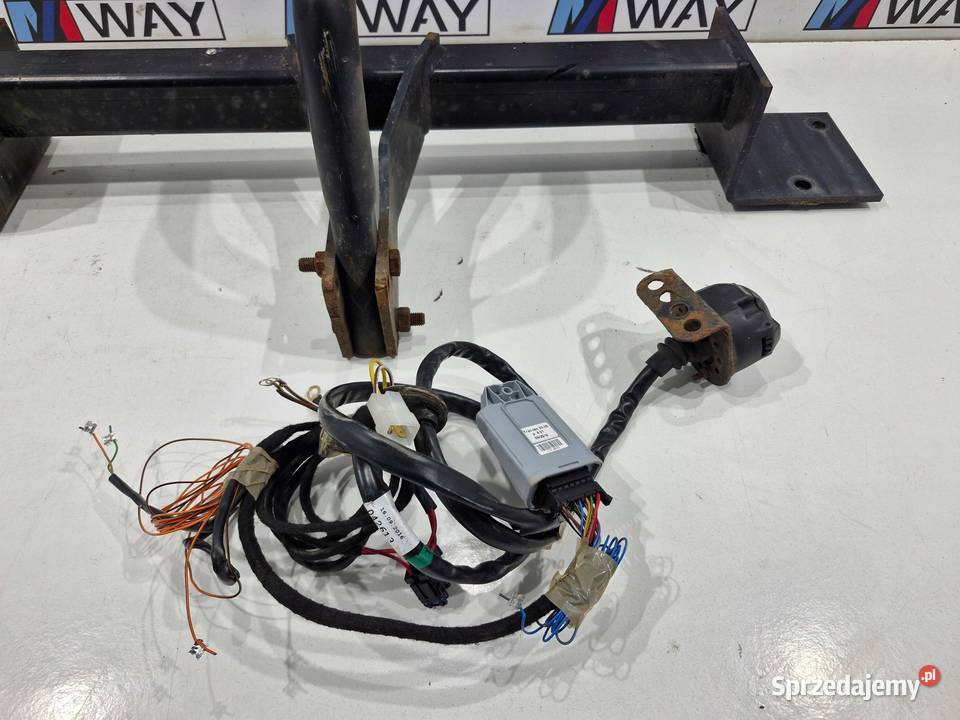 BMW E91 HAK HOLOWNICZY KOMPLET INSTALACJA MODUŁ Motoryzacja sprzedam