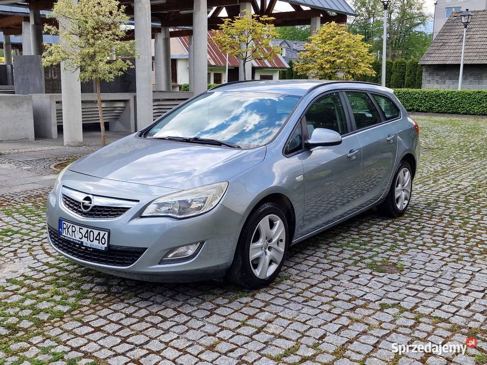 Opel Astra J 20 CDTI 160 SportTourer autoalarm małopolskie Ryglice