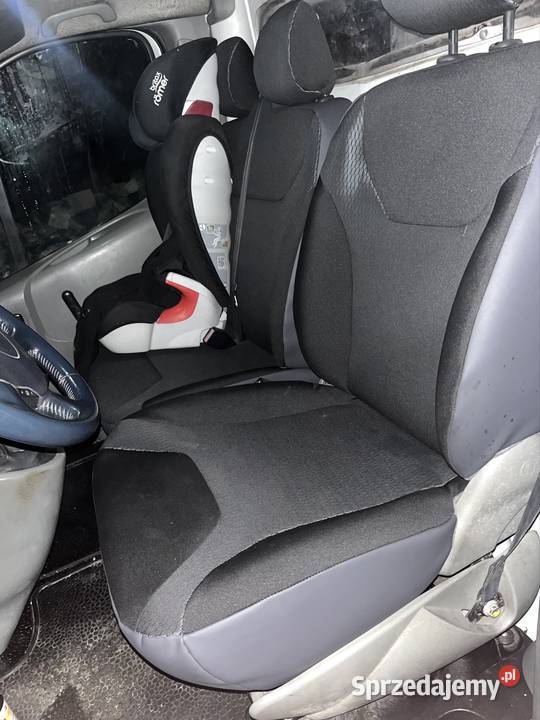 Trafić vivaro primastar Rok produkcji 2002 Kraków