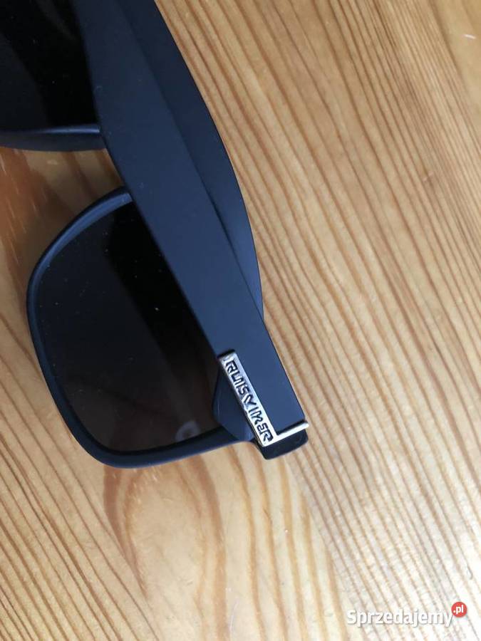 Okulary przeciwsłoneczne nowe tanio sprzedam