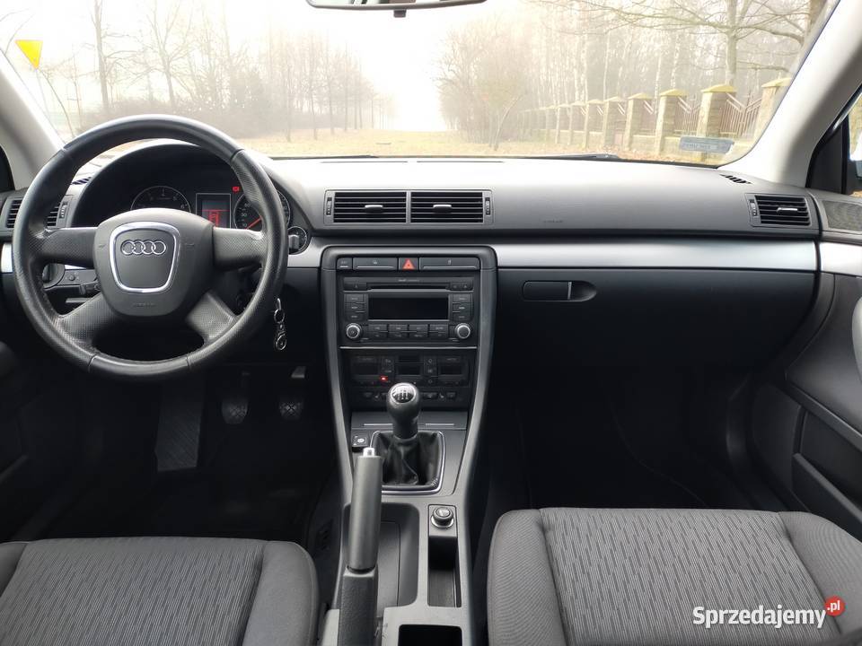 AUDI a4b7 Avant 16 102 manual PbLPG 2007r Bełchatów