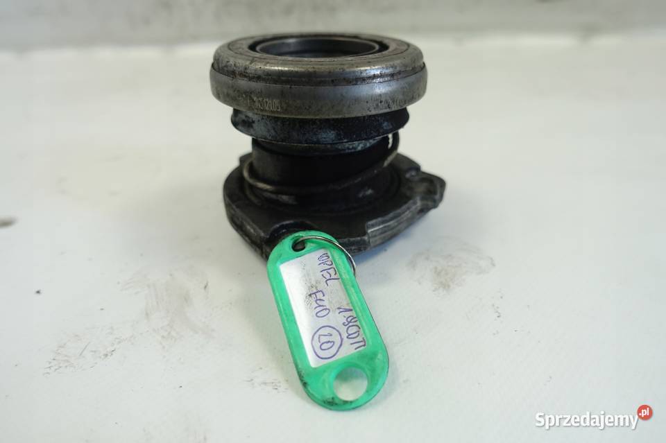 WYSPRZĘGLIK Opel Zafira B 19 CDTI 8V ŁOŻYSKO F40 osobowe Części samochodowe