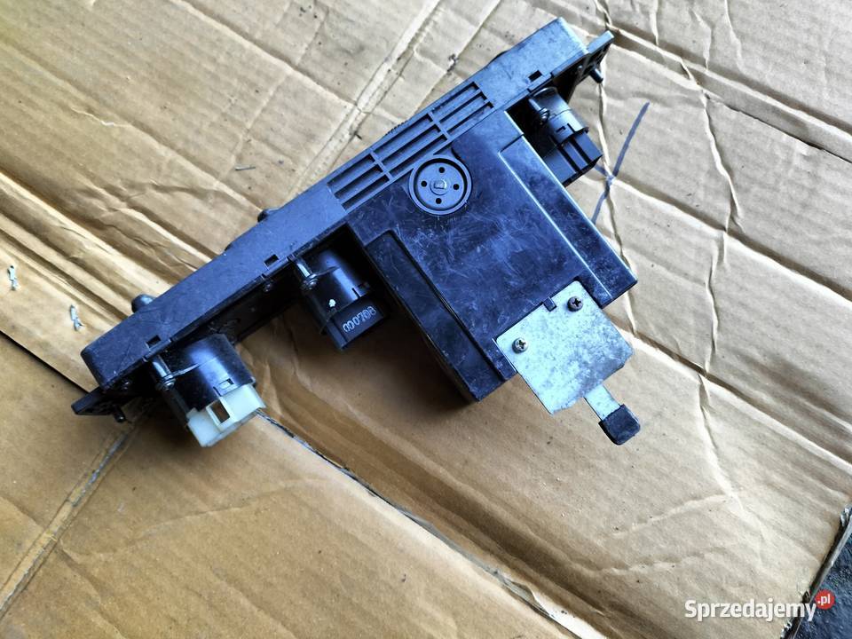 Panel nawiewu klimatyzacji KIA CARNIVAL KIA K57A