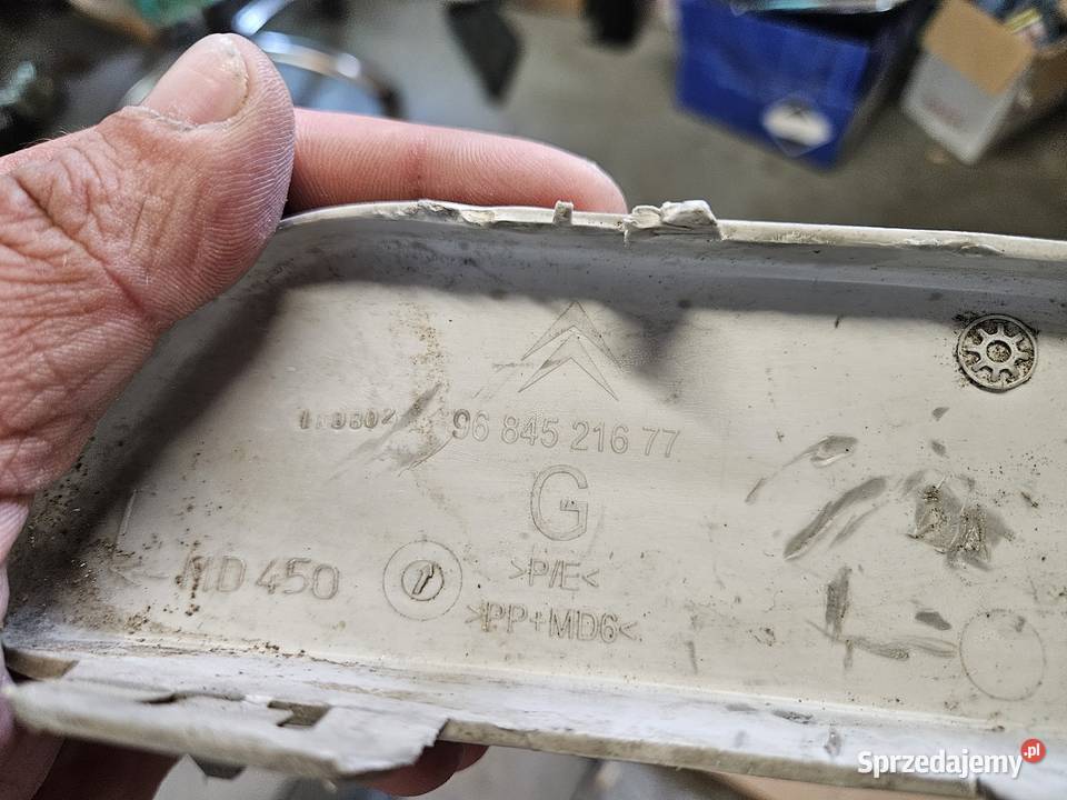 CITROEN C4 I LIFT LISTWA LEWA ZDERZAKA PRZÓD